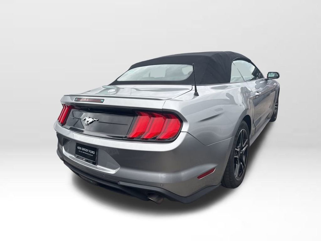 Used 2023 Ford Mustang Premium image 4