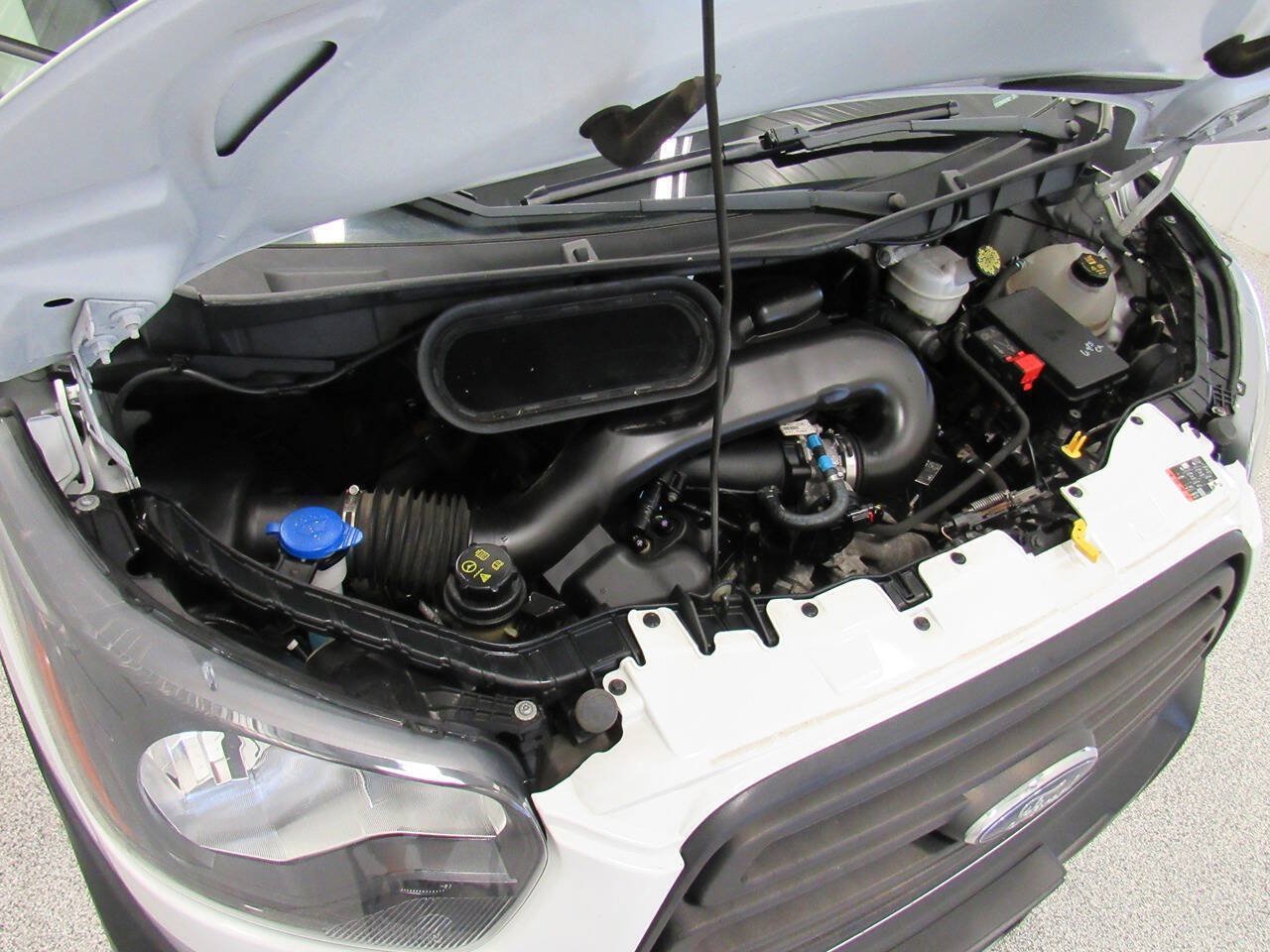 Used 2019 Ford Transit 150 130 Low Roof RWD image 31