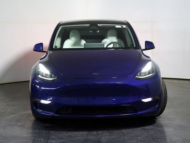Used 2024 Tesla Model Y Performance image 9