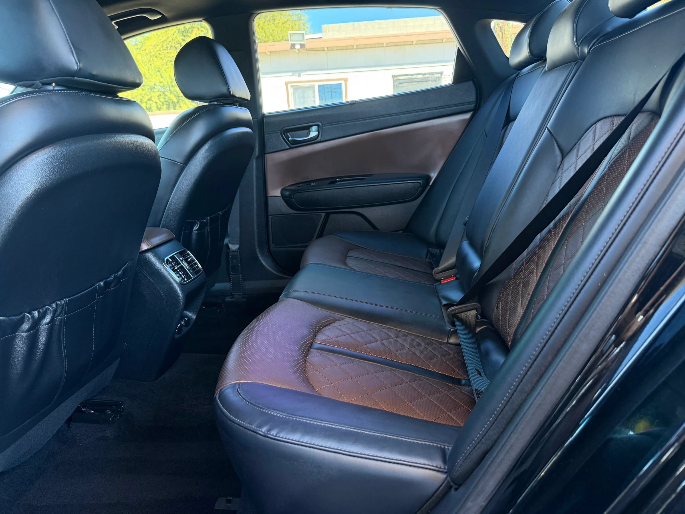 Used 2019 Kia Optima SX w/ SX Limited (Bronze) Package FWD image 11