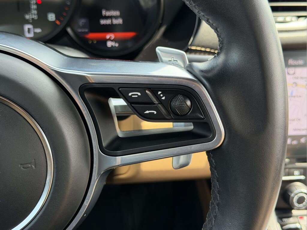Used 2019 Porsche 718 Cayman RWD image 8