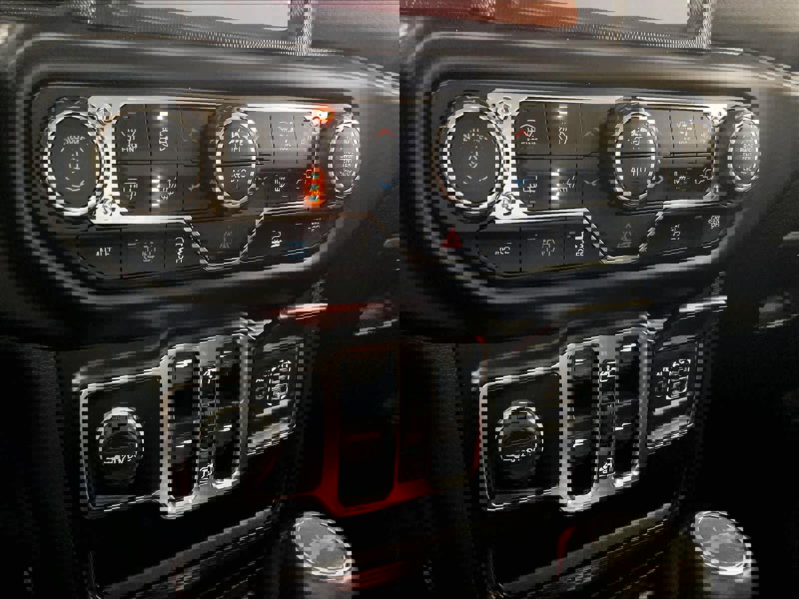 Used 2022 Jeep Wrangler Unlimited Sahara w/ Cold Weather Group image 25