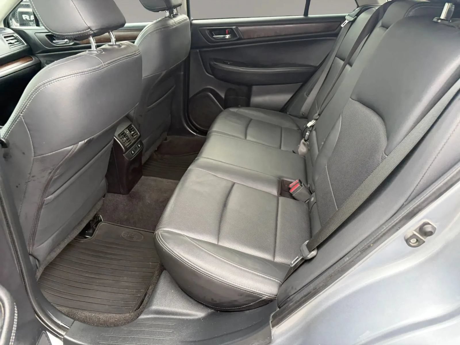 Used 2015 Subaru Outback 2.5i Limited AWD/4WD image 25