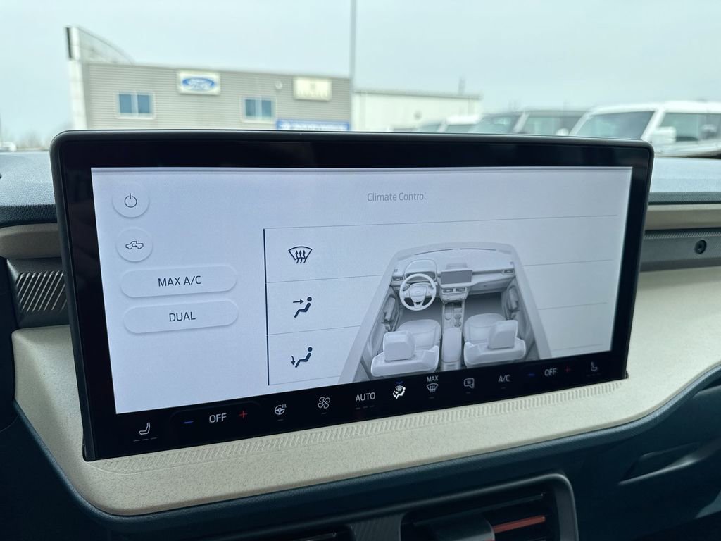 New 2026 Ford Maverick Lariat w/ 4K Tow Package image 17