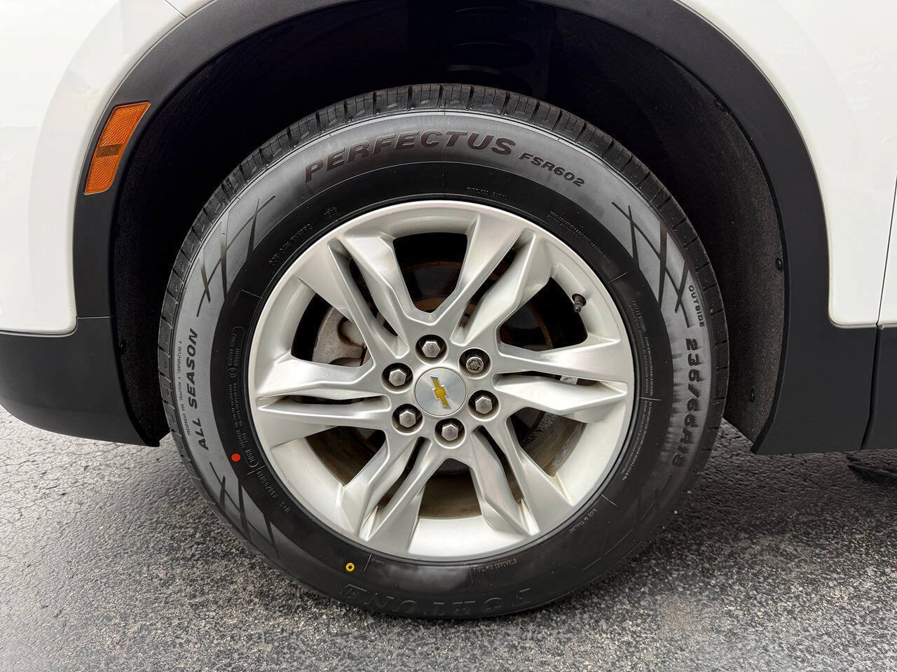 Used 2020 Chevrolet Blazer LT FWD image 9