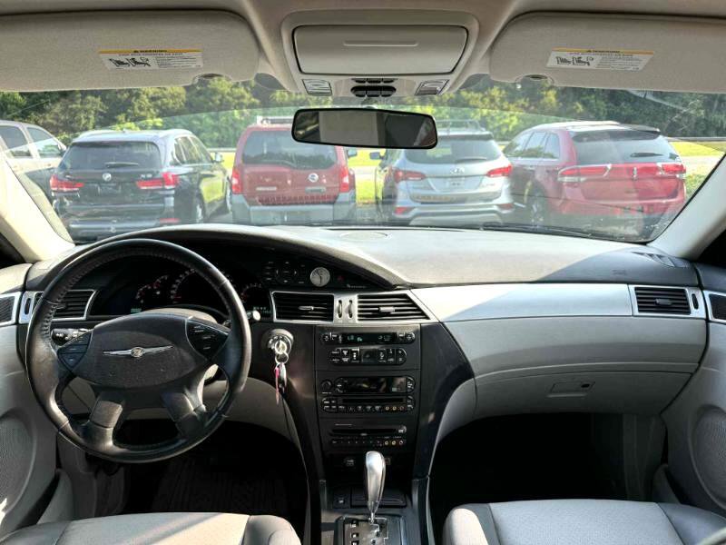 Used 2007 Chrysler Pacifica Touring image 19