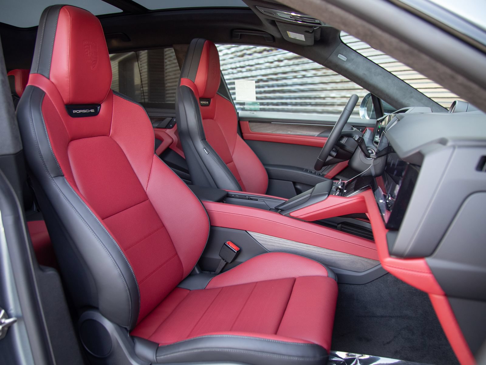 New 2026 Porsche Cayenne Turbo AWD/4WD image 26