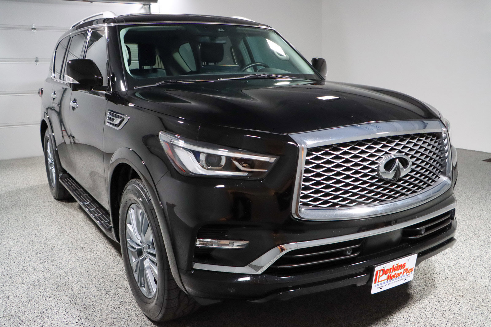 Used 2022 INFINITI QX80 Luxe w/ Cargo Package image 5