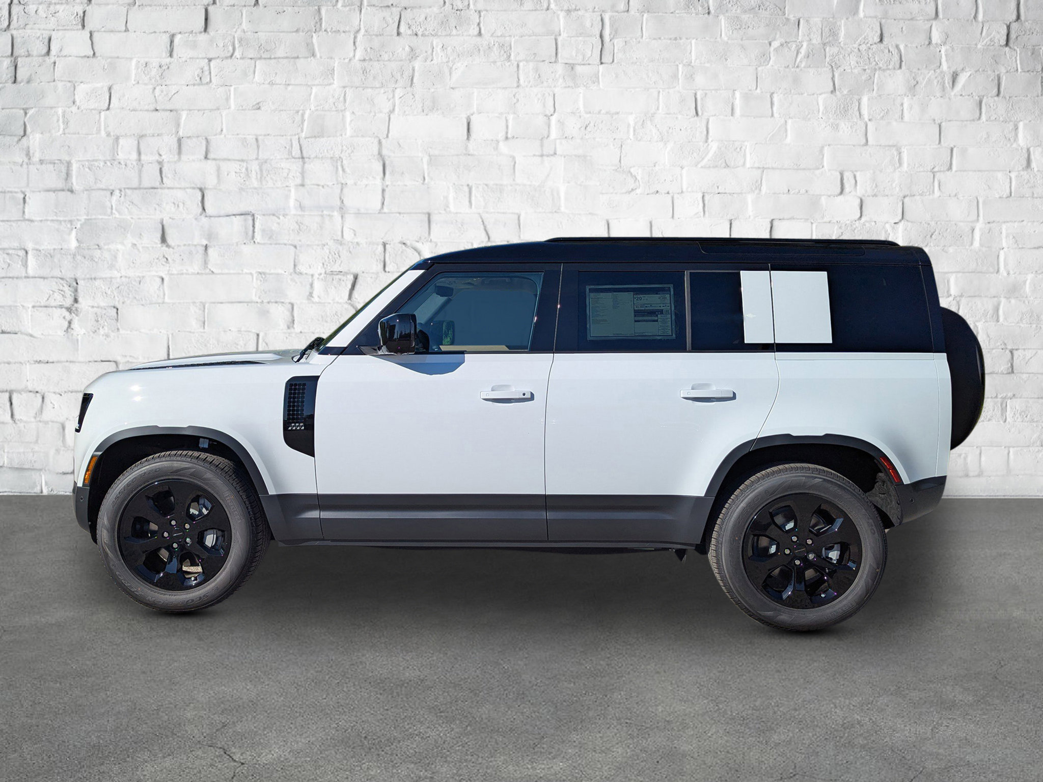 New 2026 Land Rover Defender 110 S image 2
