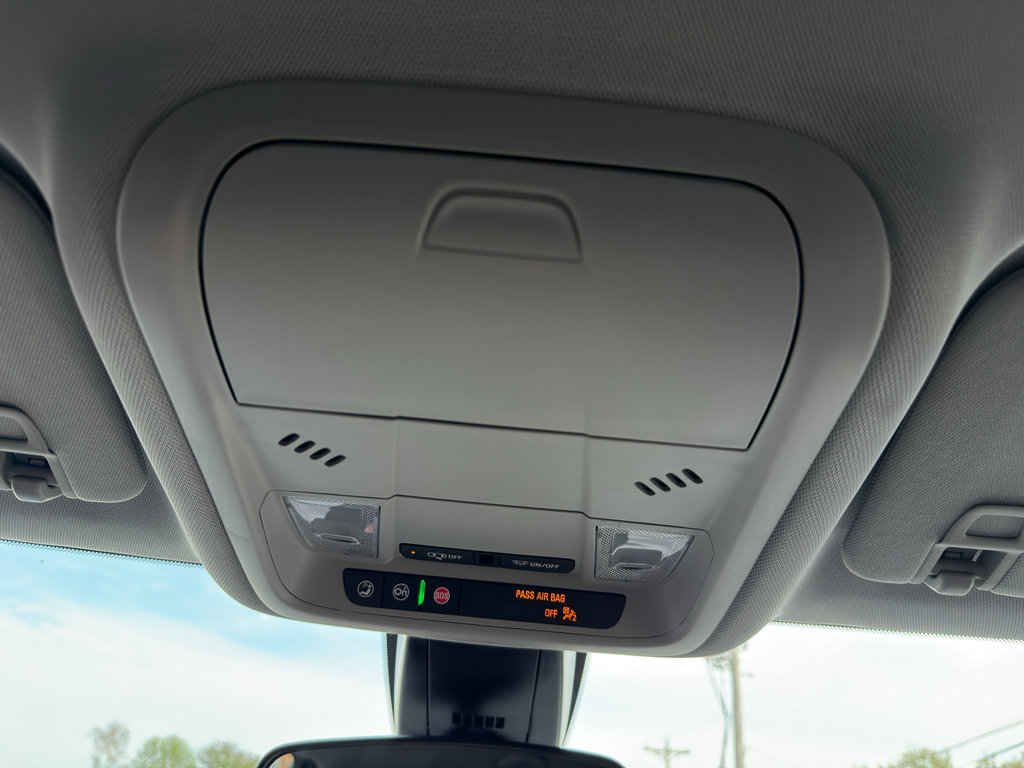 Used 2025 Chevrolet Blazer LT image 28