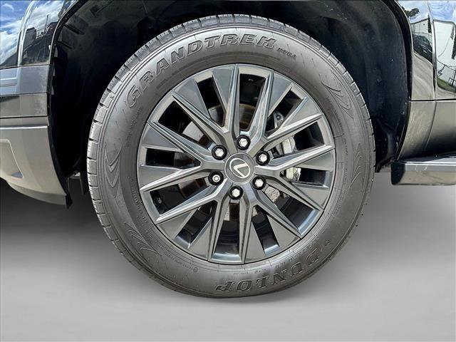 Used 2025 Lexus GX 550 w/ Cold Area Package AWD/4WD image 10