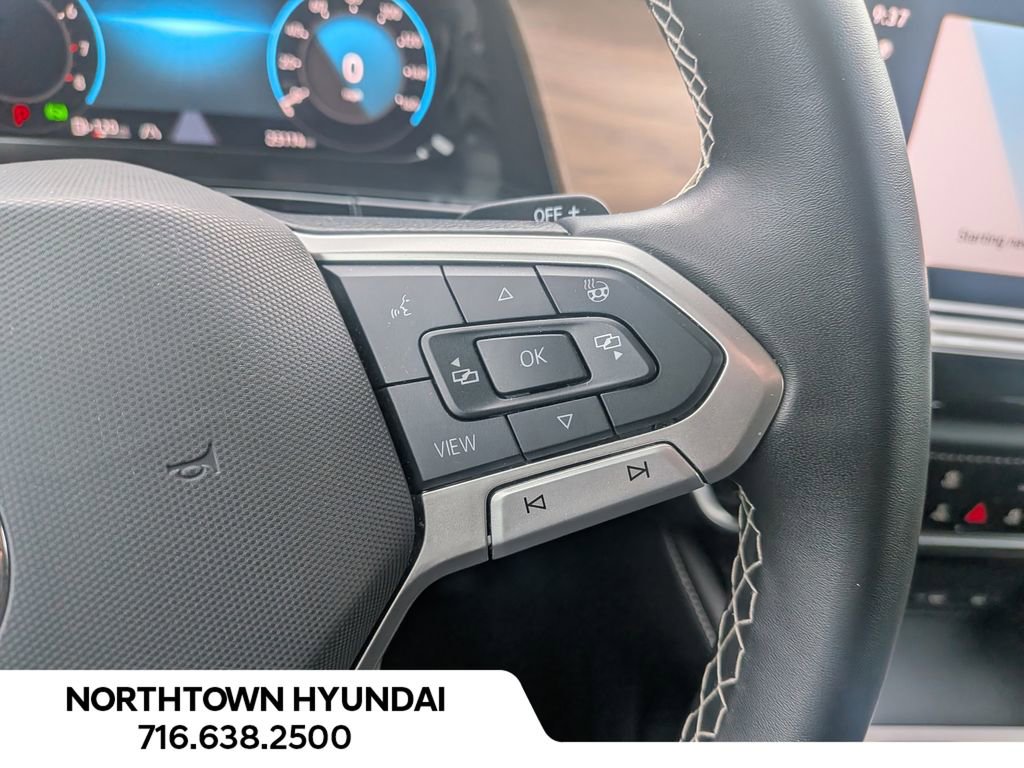 Used 2025 Volkswagen Atlas SE image 22