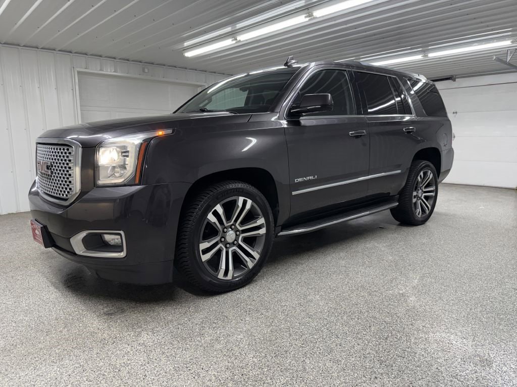 Used 2017 GMC Yukon Denali w/ Open Road Package image 3