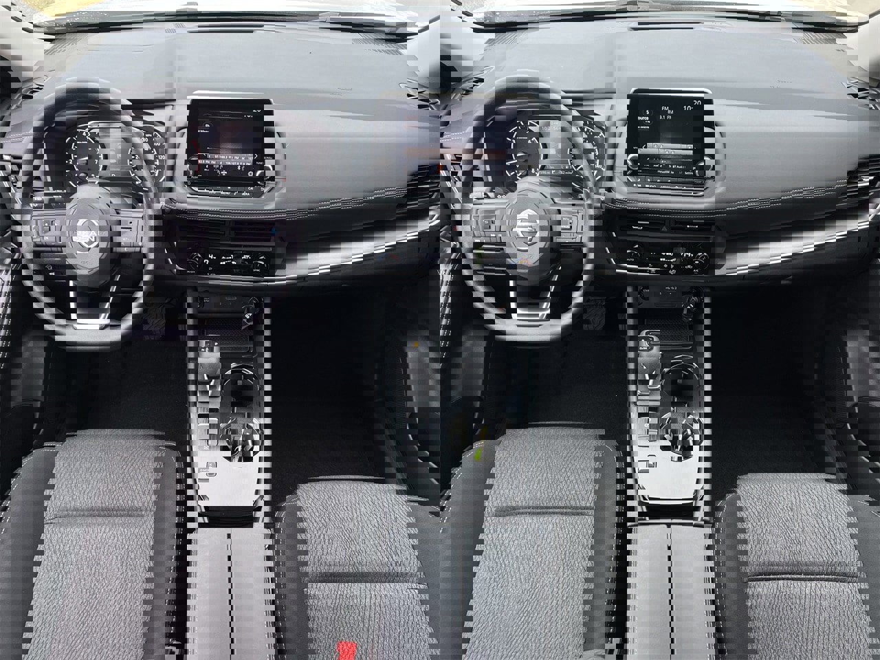 Certified 2024 Nissan Rogue SV image 9