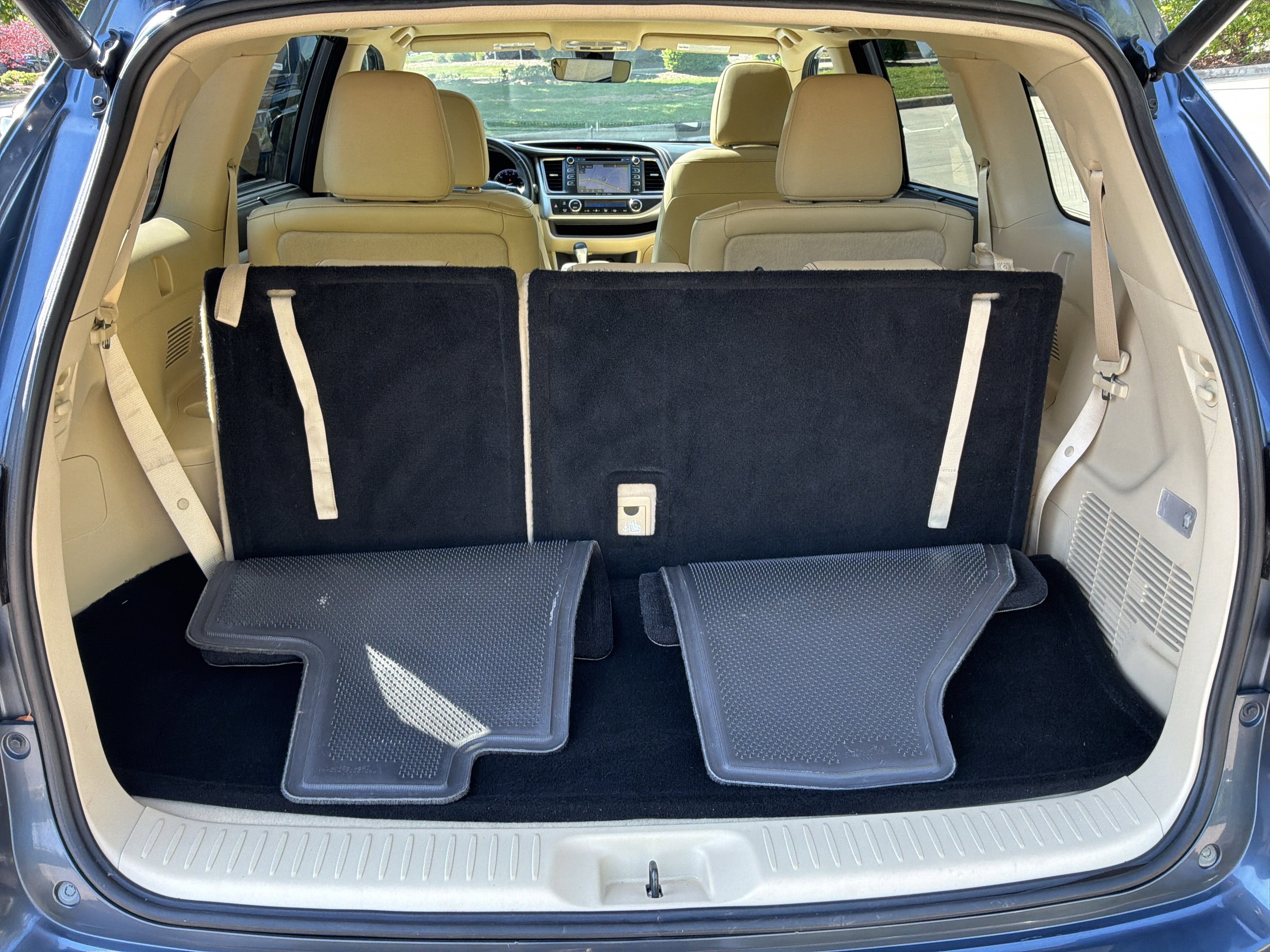 Used 2018 Toyota Highlander XLE image 33