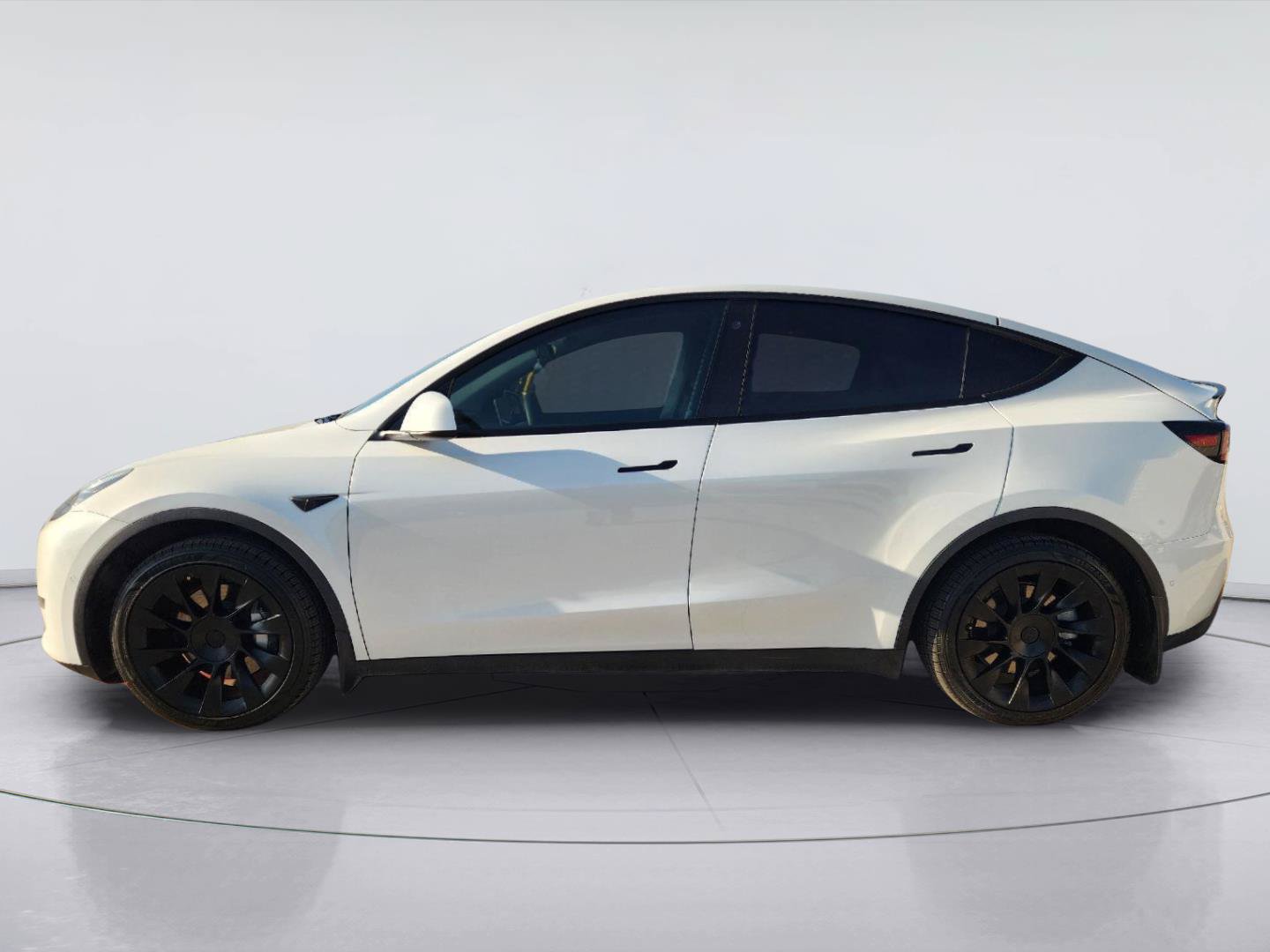 Used 2021 Tesla Model Y Long Range AWD/4WD image 4