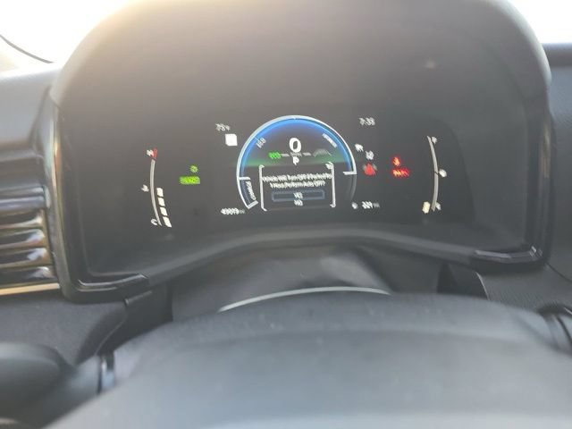 Used 2025 Toyota Camry LE FWD image 10