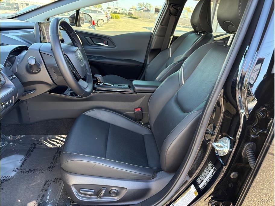 Used 2024 Toyota Prius XLE image 10