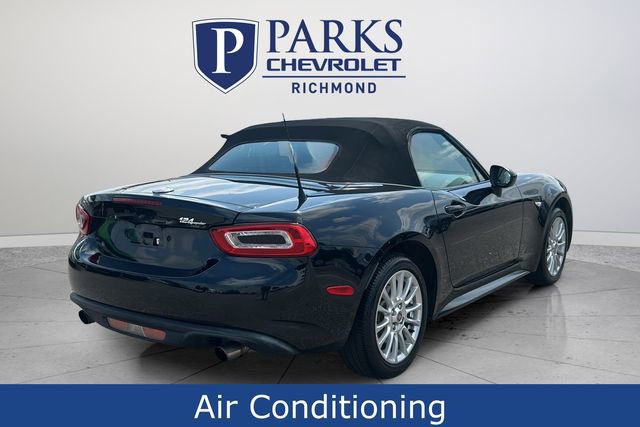 Used 2017 FIAT 124 Spider Classica RWD image 6