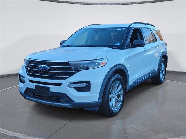 Used 2020 Ford Explorer XLT w/ Equipment Group 202A image 2