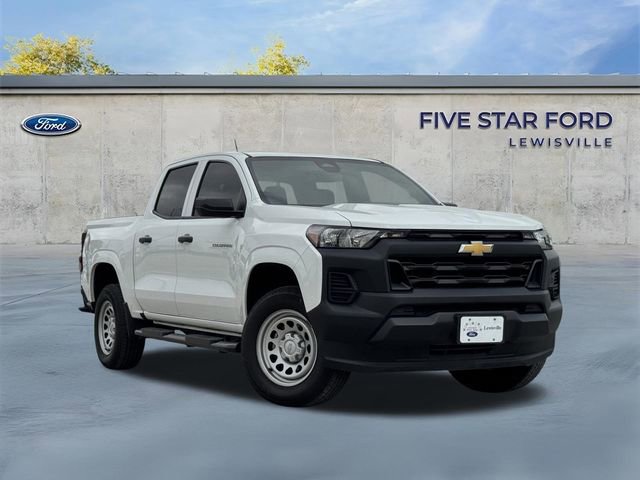 Used 2023 Chevrolet Colorado W/T RWD image 2