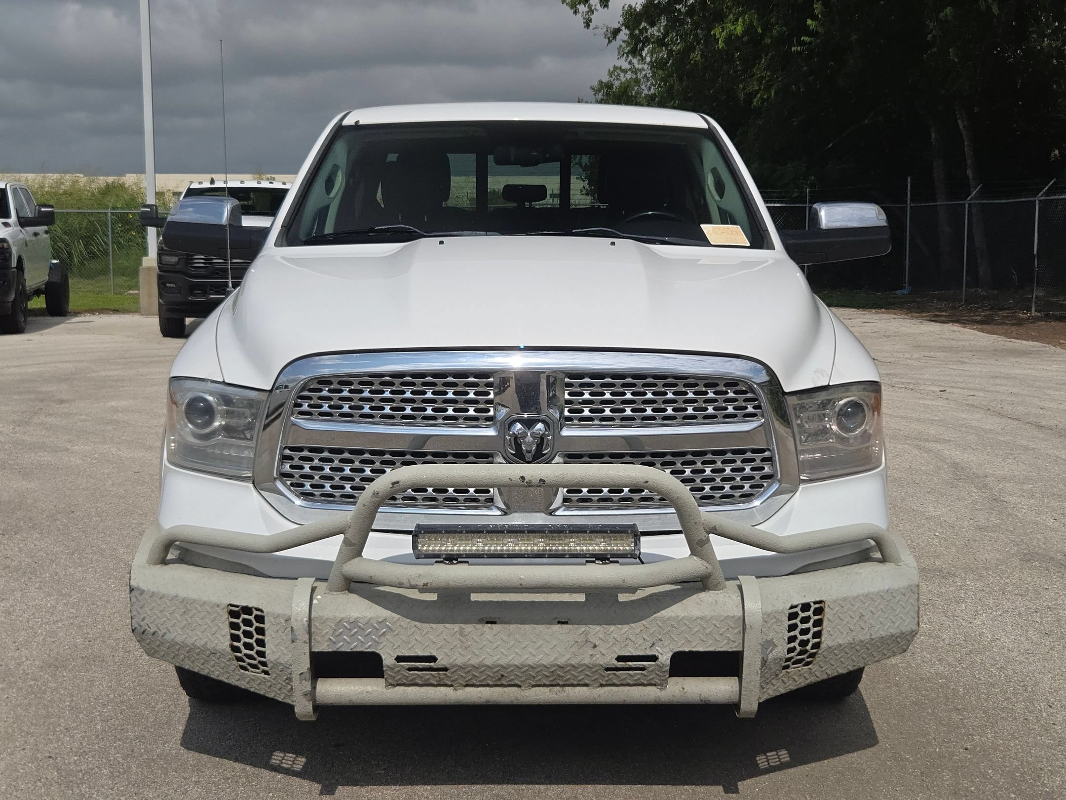 Used 2014 RAM 1500 Laramie w/ Convenience Group AWD/4WD image 8