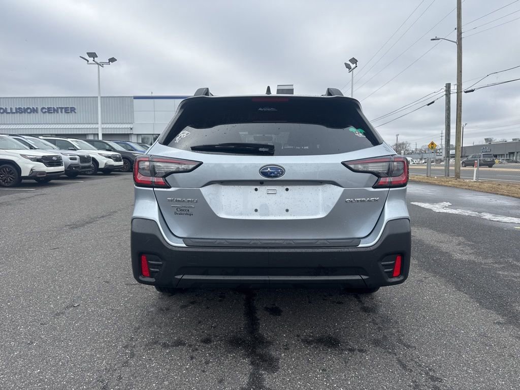Used 2022 Subaru Outback Premium image 13