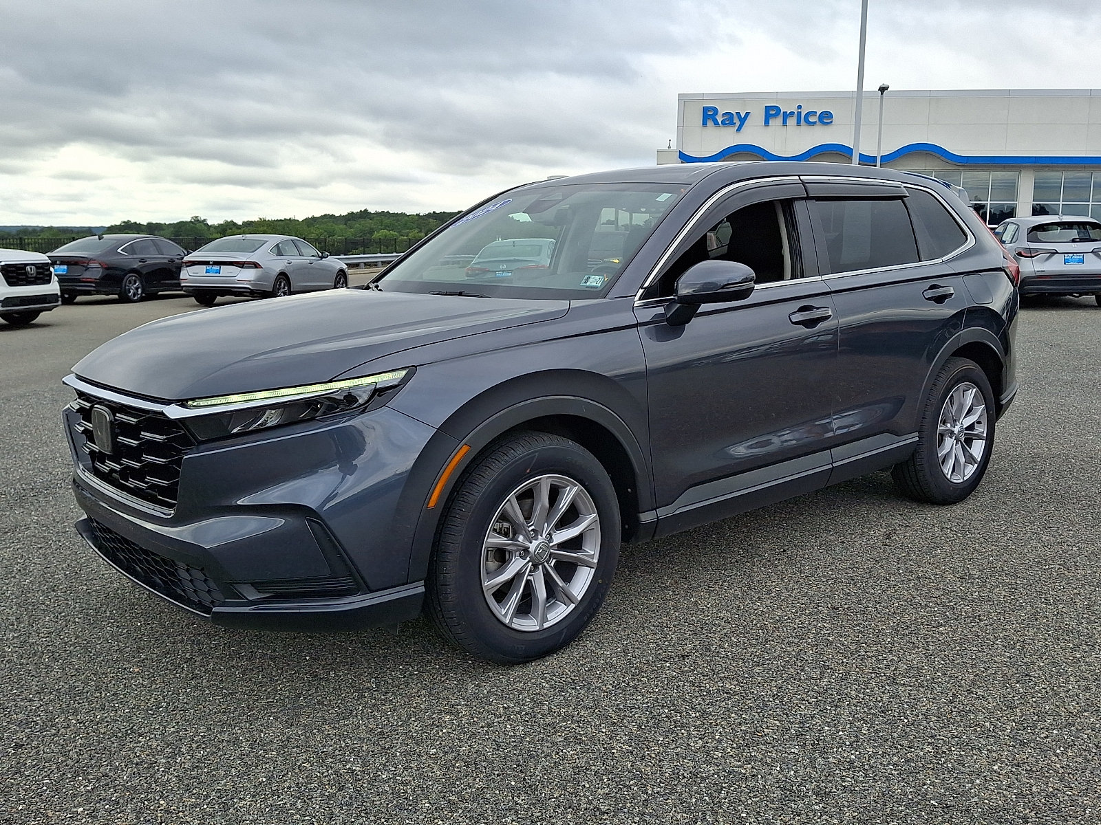 Used 2024 Honda CR-V EX image 4