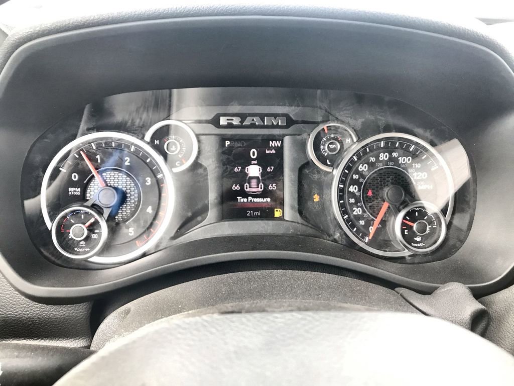 New 2026 RAM 2500 Big Horn AWD/4WD image 15