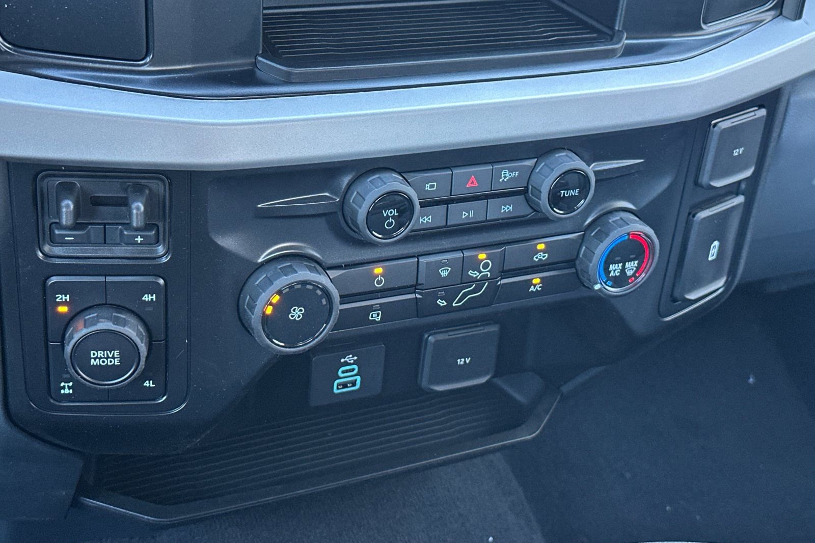 New 2026 Ford F250 XL w/ STX Appearance Package image 19