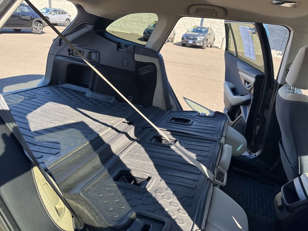 Used 2021 Subaru Outback Premium image 19