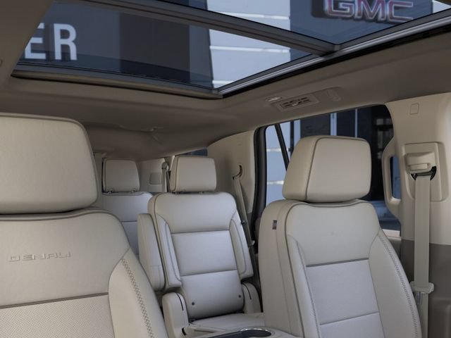 New 2026 GMC Yukon Denali w/ Sun & Power Step Package AWD/4WD image 24