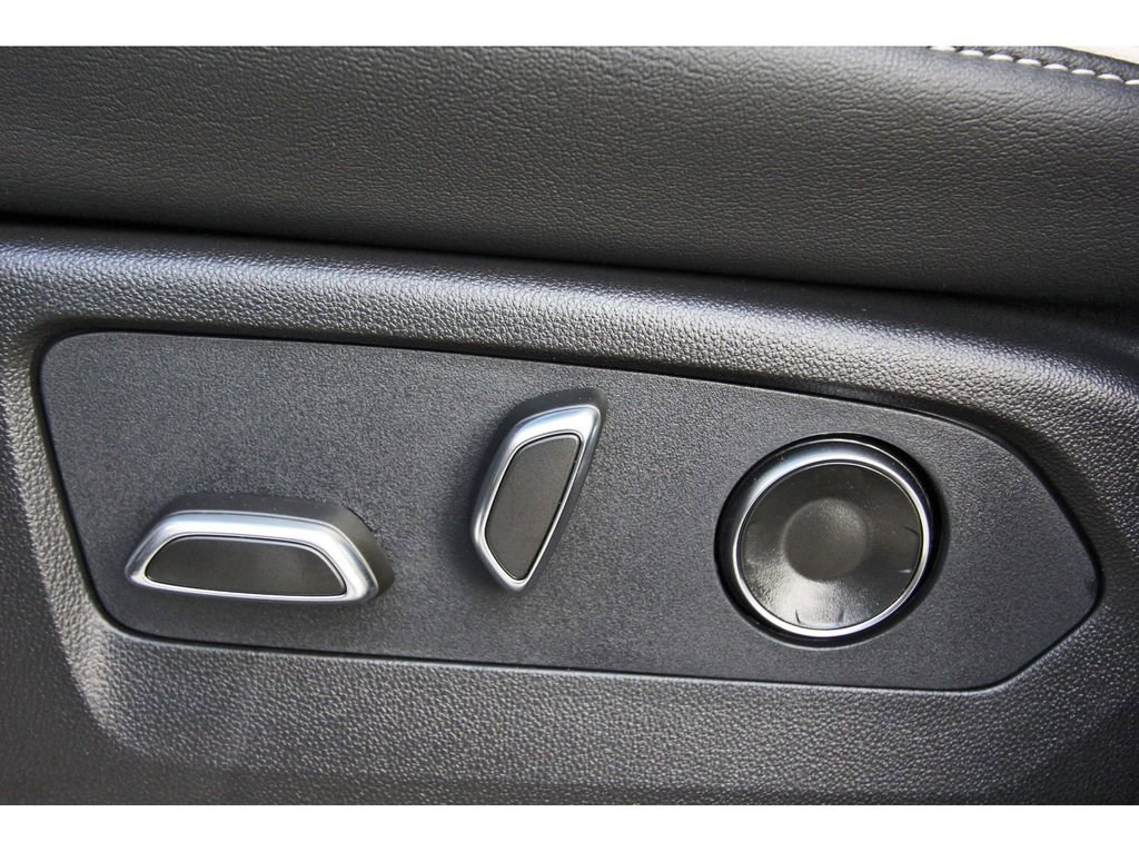 New 2026 Cadillac Escalade ESV Luxury image 23