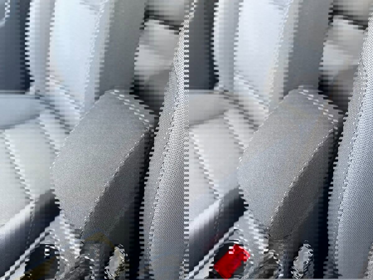 Used 2017 Volkswagen Golf S image 26