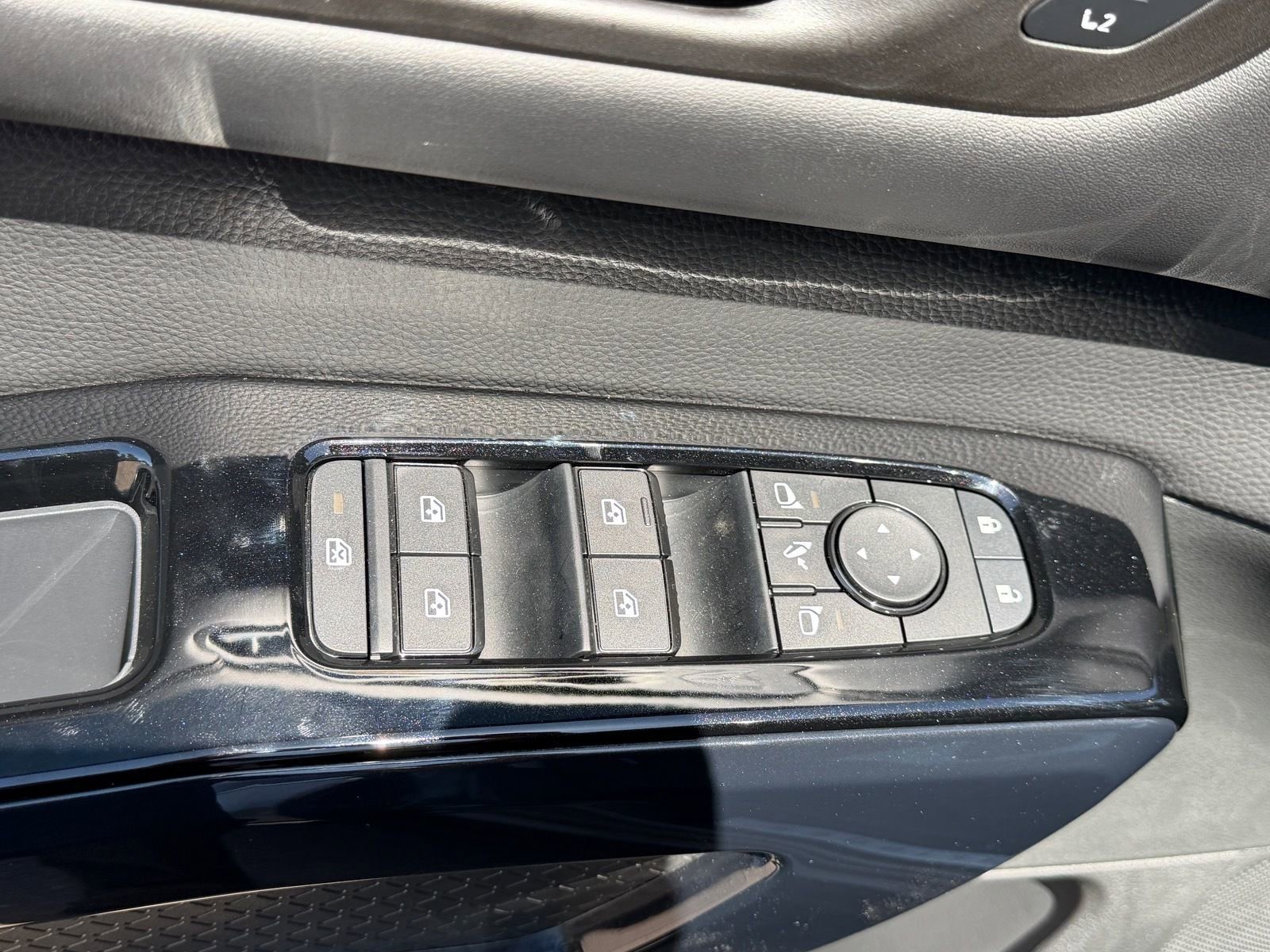 New 2026 Nissan Pathfinder Platinum FWD image 31