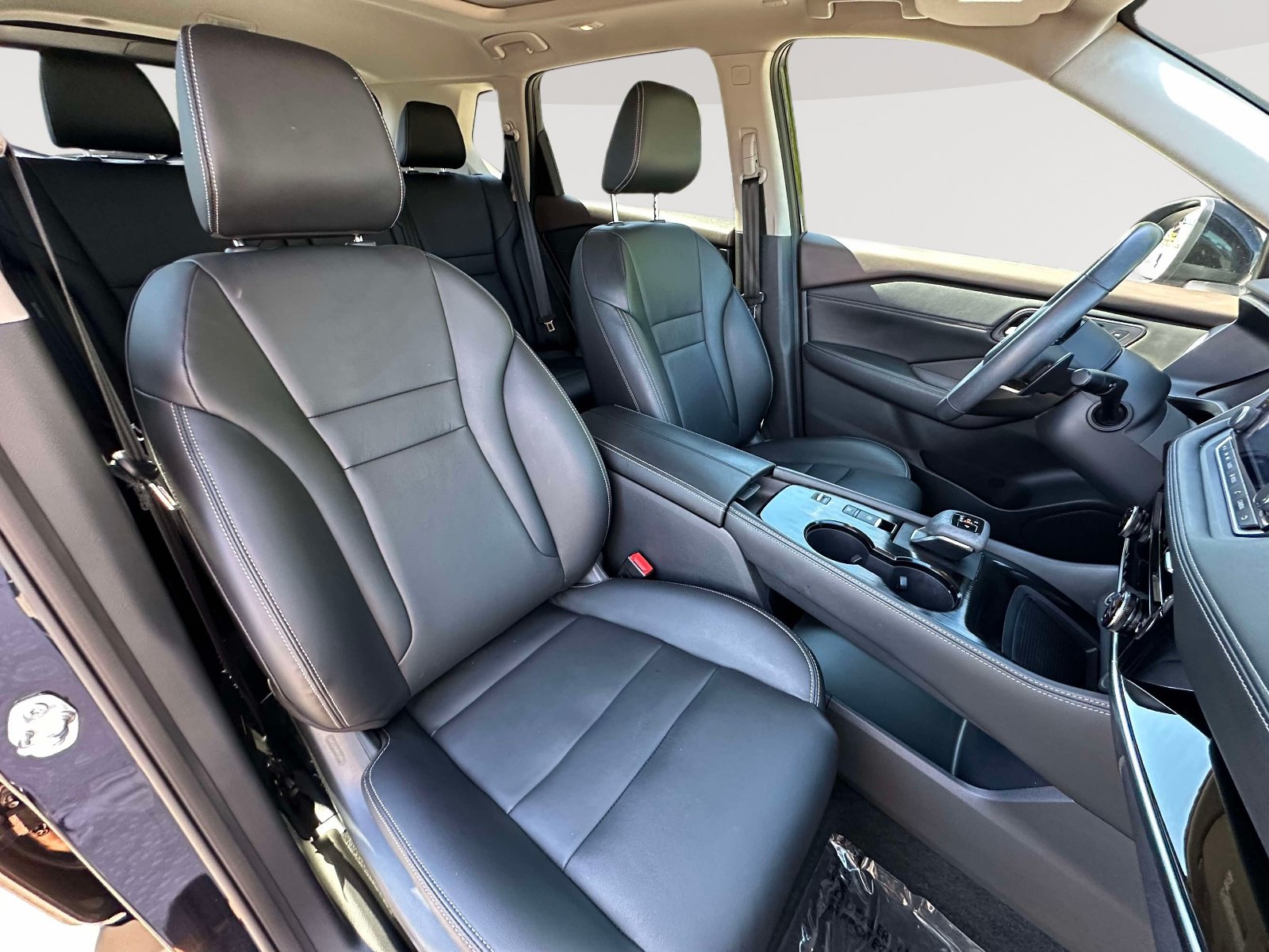 Used 2023 Nissan Rogue SL FWD image 28