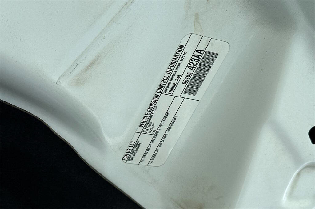 Used 2020 Dodge Durango SXT image 29