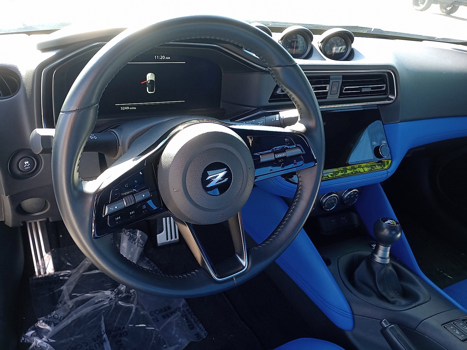 Used 2024 Nissan Z Performance w/ Floor Mat Package image 8