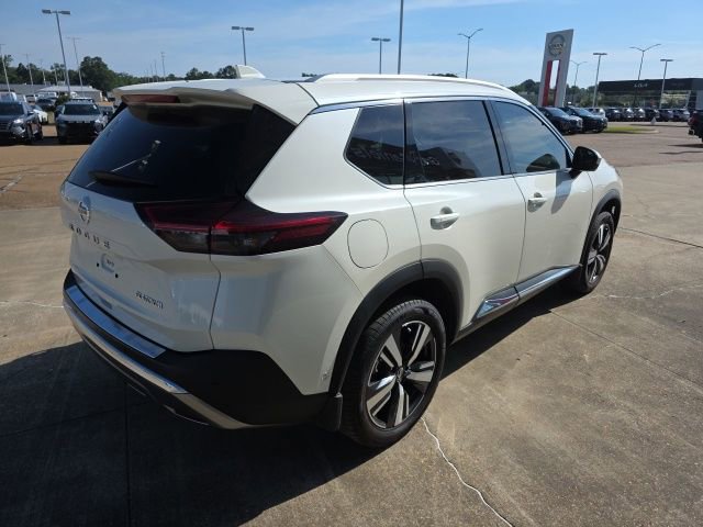Used 2021 Nissan Rogue Platinum FWD image 11