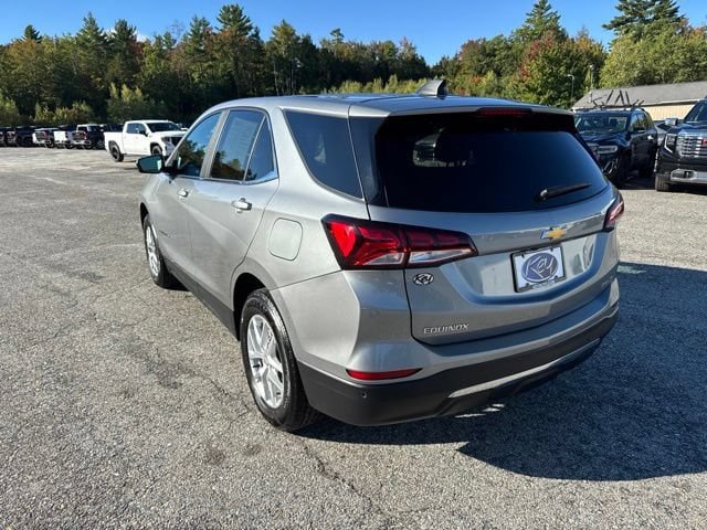 Used 2024 Chevrolet Equinox LT AWD/4WD image 3