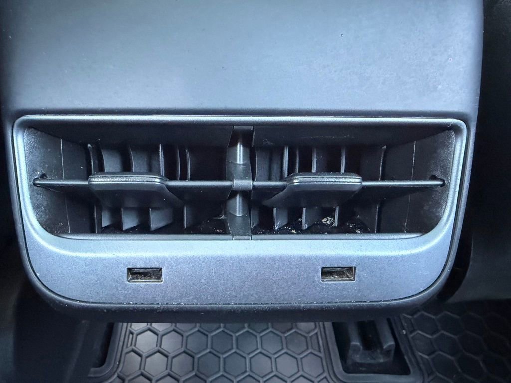 Used 2020 Tesla Model 3 Performance image 14