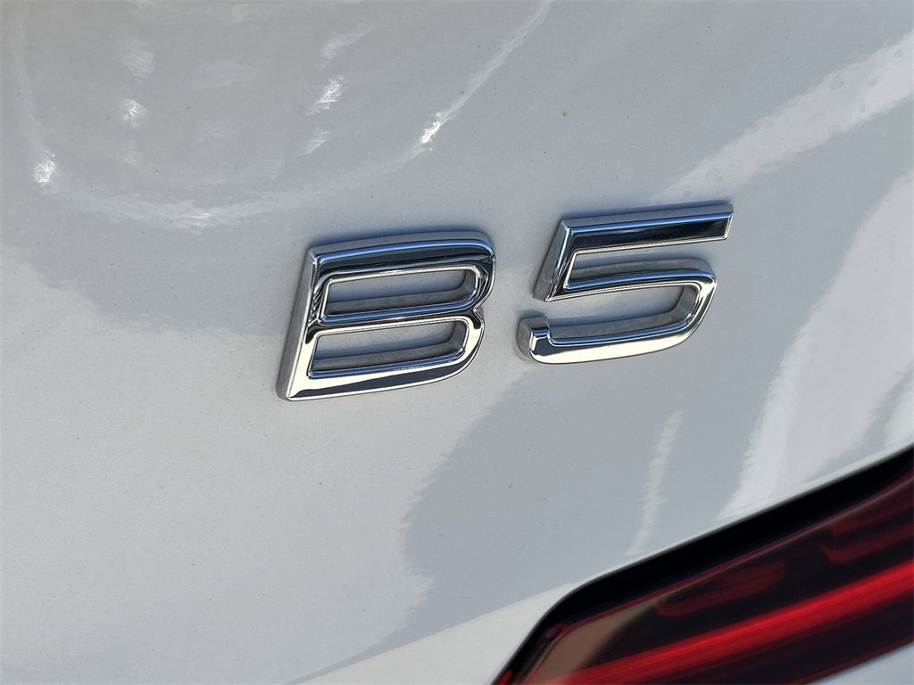 Used 2024 Volvo S60 B5 Core image 14