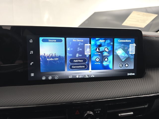 New 2027 Nissan Kicks SR w/ SR Premium Package FWD image 30