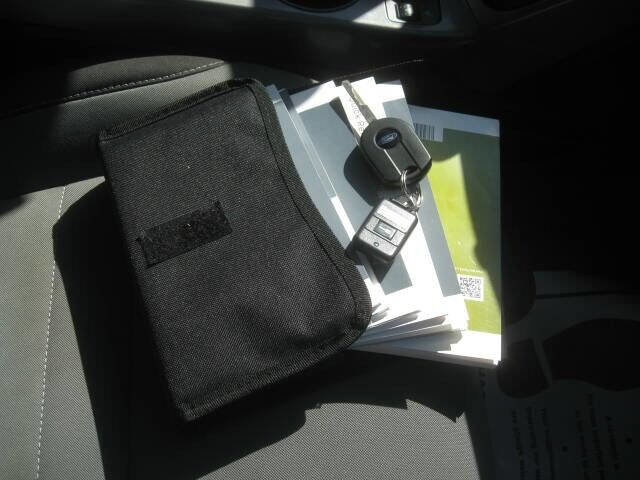 Used 2016 Ford Escape SE w/ SE Cold Weather Package image 19