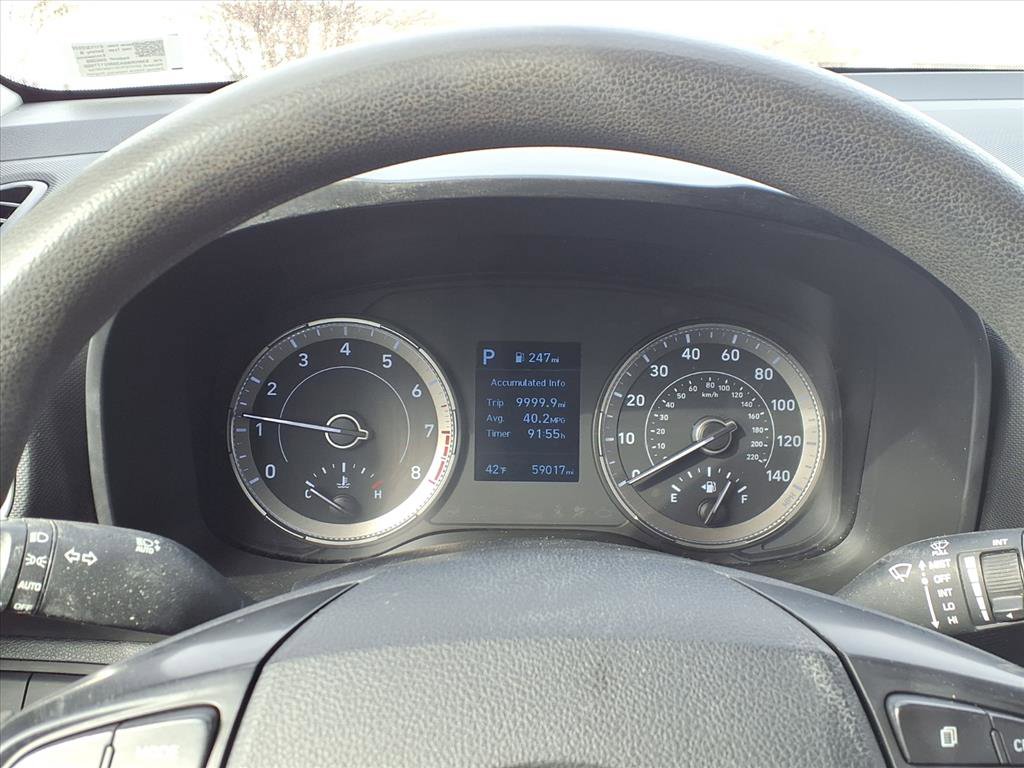 Used 2022 Hyundai Venue SE image 14