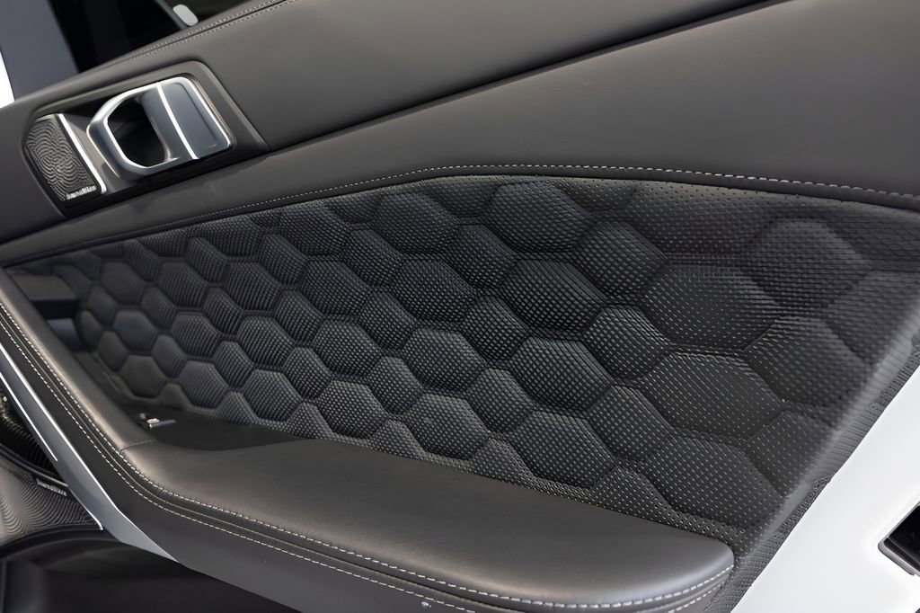 Used 2021 BMW X6 M w/ Competition Package image 65