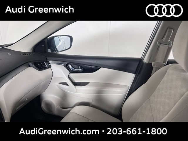 Used 2020 Nissan Rogue Sport SV AWD/4WD image 26
