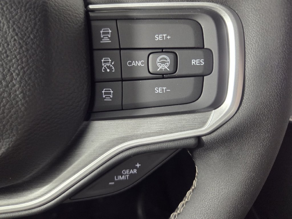 New 2026 Jeep Grand Wagoneer 4WD image 14