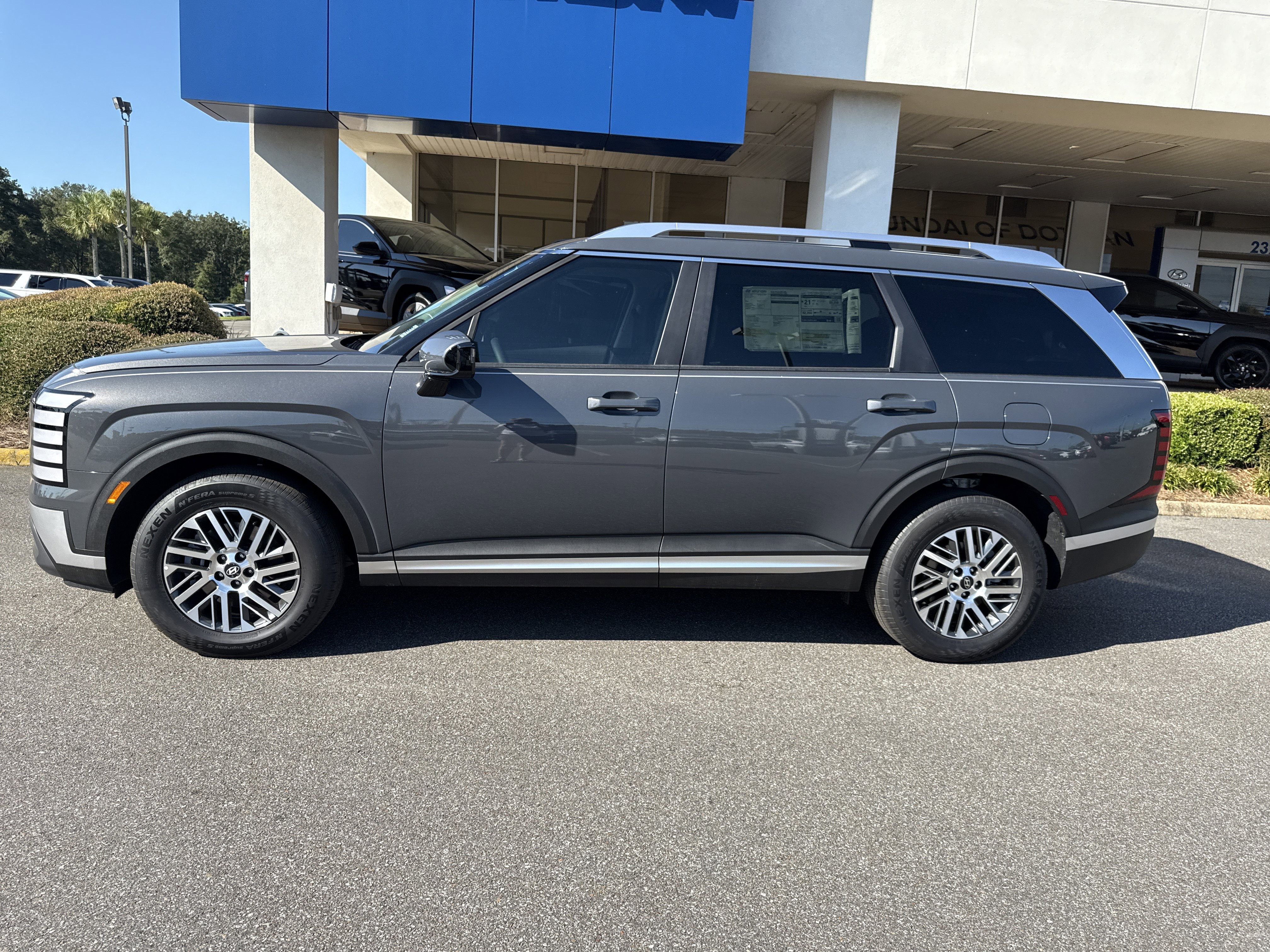 New 2026 Hyundai Palisade SEL image 2