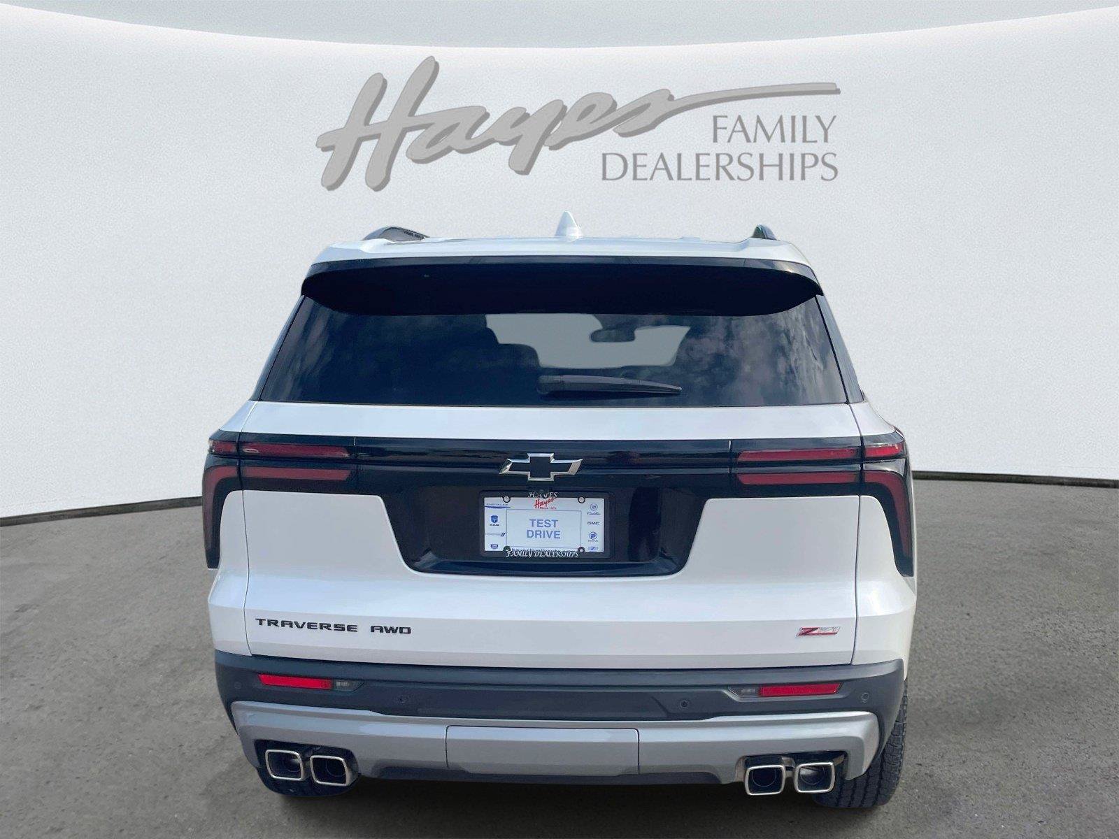 Used 2025 Chevrolet Traverse Z71 w/ Driver Confidence Package AWD/4WD image 4